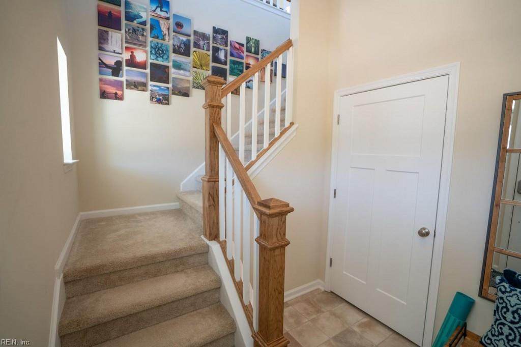 520 Fishers Ct - Photo 1