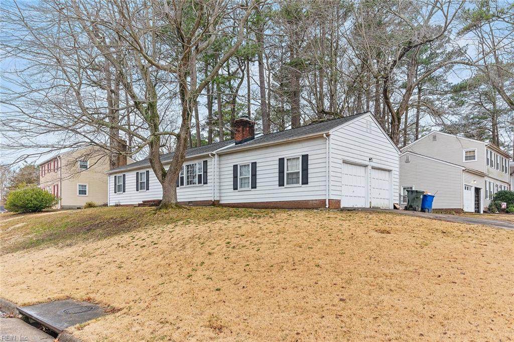 349 Hughes Dr - Photo 1