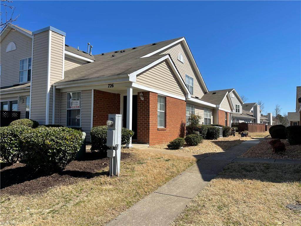 726 Oak Mill Ln - Photo 1