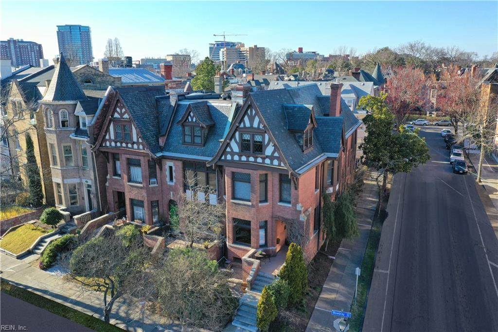 406 Mowbray Arch - Photo 1