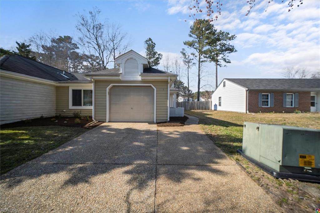 1005 Plum Ct - Photo 1