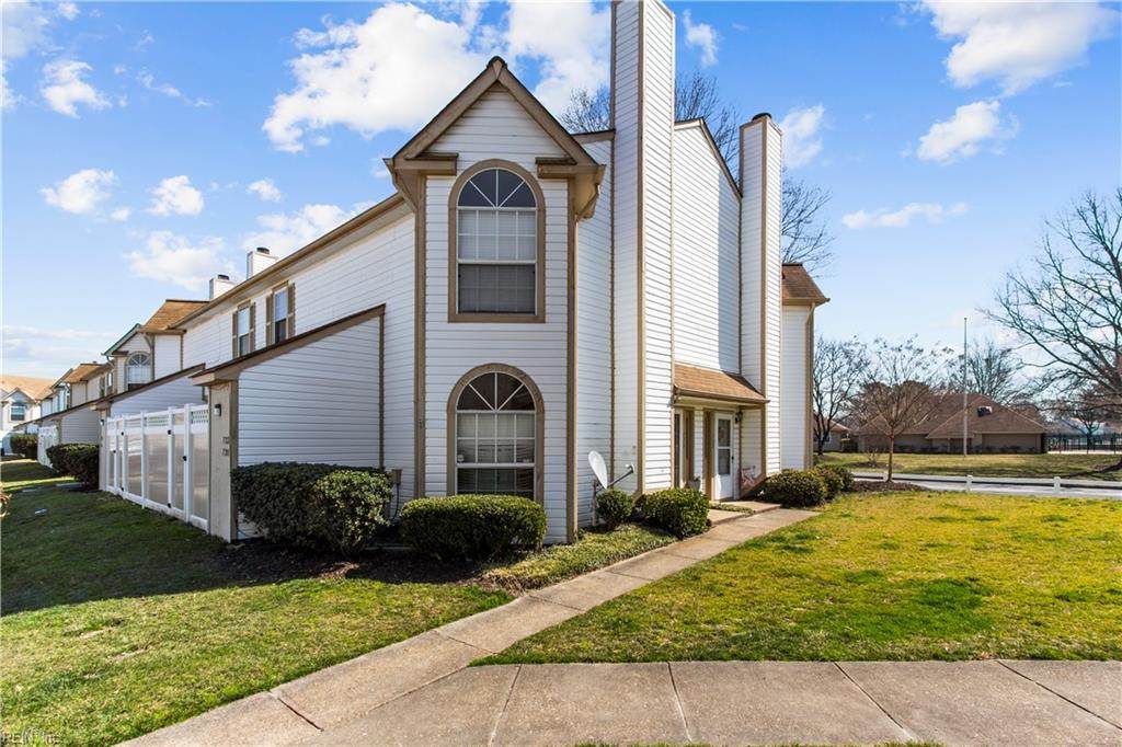 720 Harbor Springs Trl - Photo 1