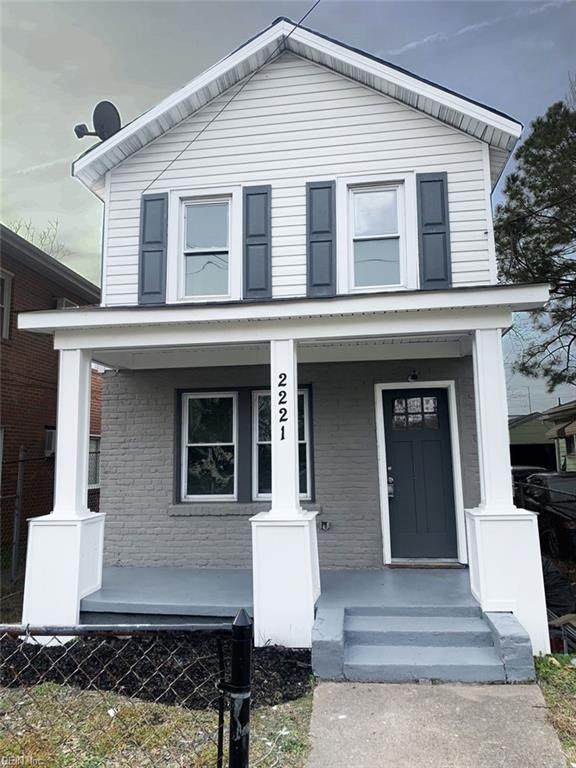 2221 Courtney Ave - Photo 1