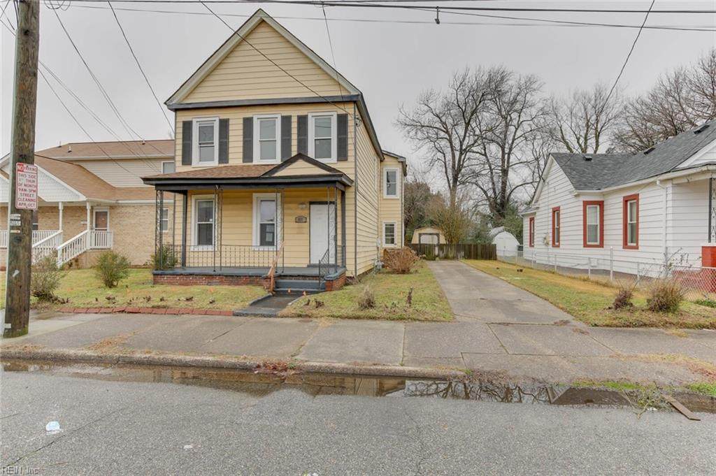 621 34th Street - Photo 1