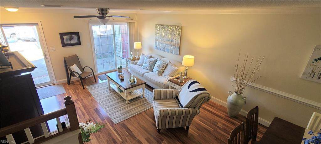 705 Lakeside Dr - Photo 1