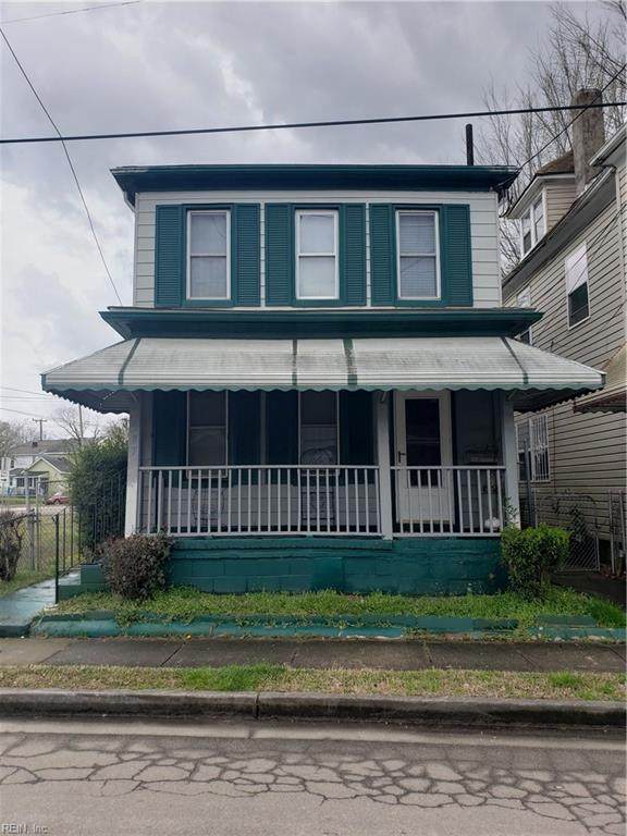 987 Washington Ave - Photo 1
