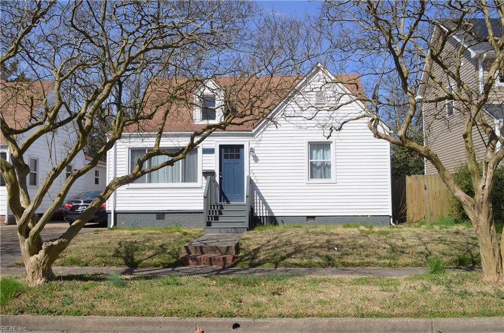 2709 Dunkirk Ave - Photo 1