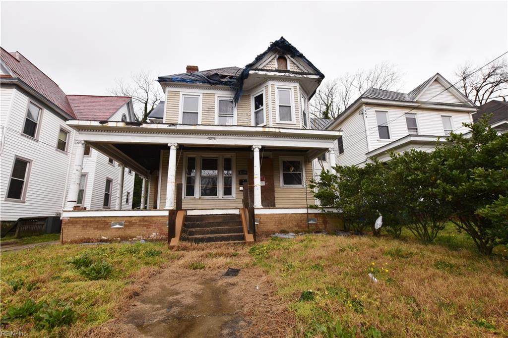219 Clay St - Photo 1