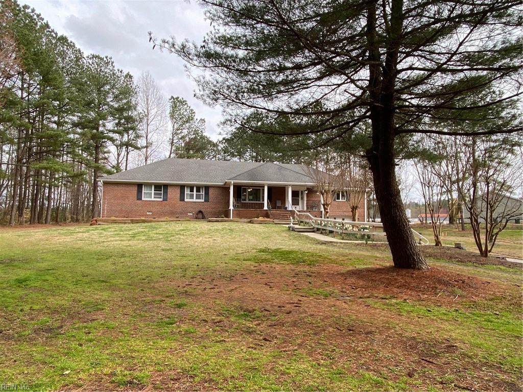 8343 Pineview Rd - Photo 1