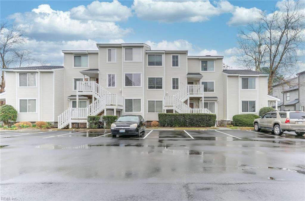 821 Seawinds Ln - Photo 1