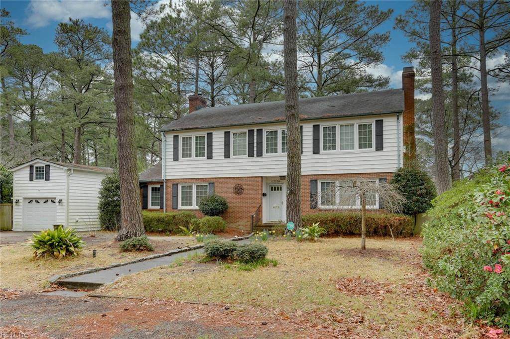 1450 Harmott Ave - Photo 1
