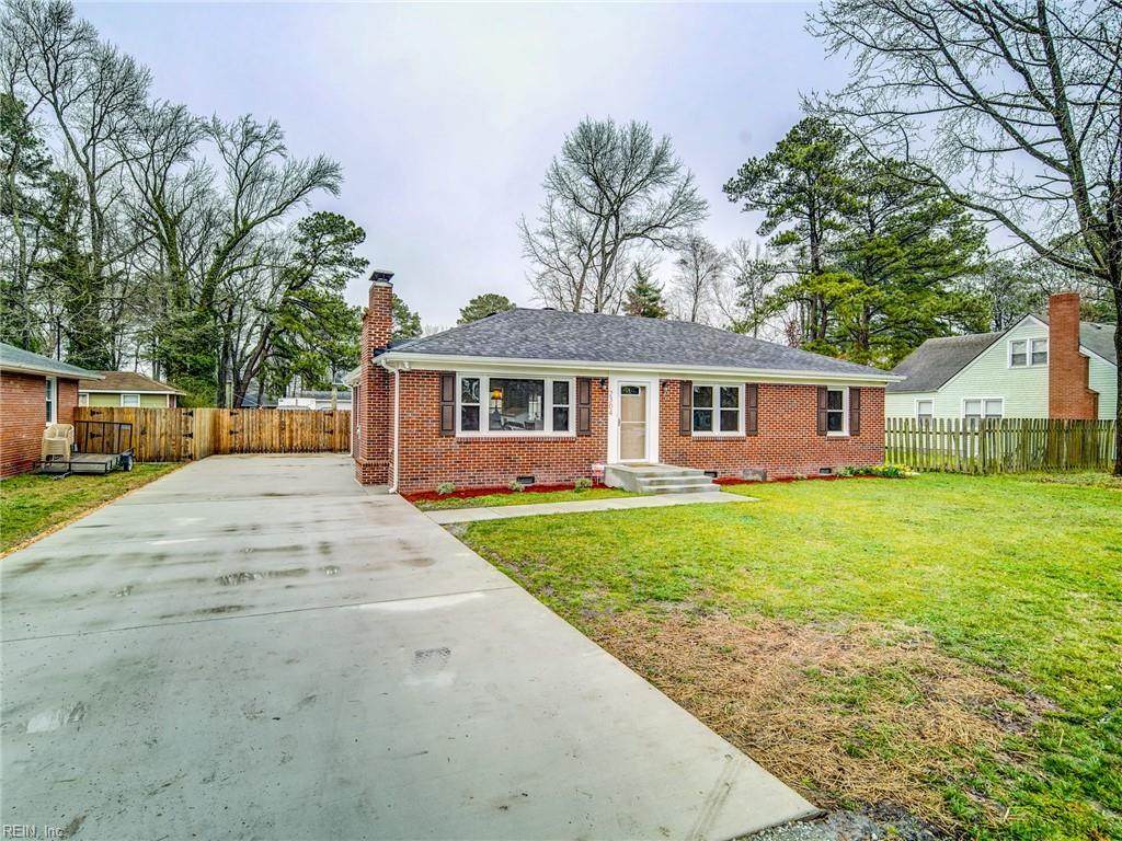 2304 Wintergreen Dr - Photo 1