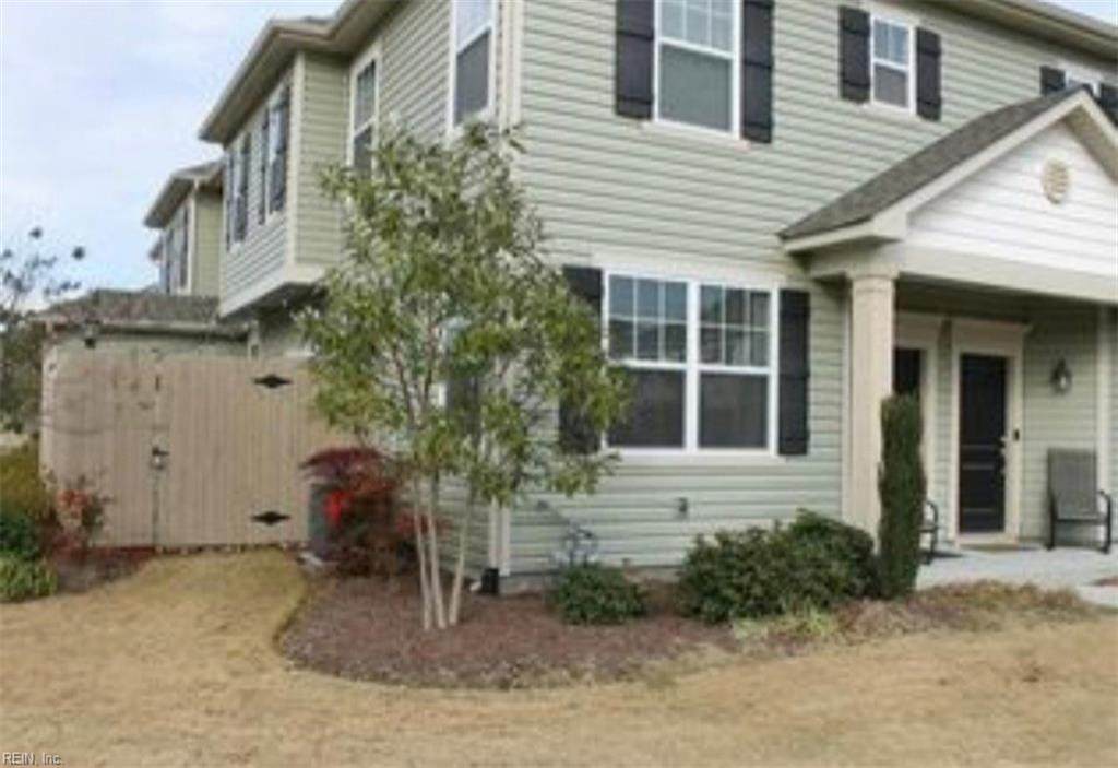 1693 Halesworth Ln - Photo 1