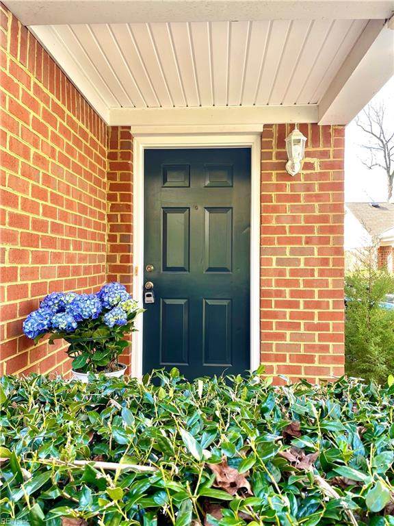 703 Westgate Cir - Photo 1