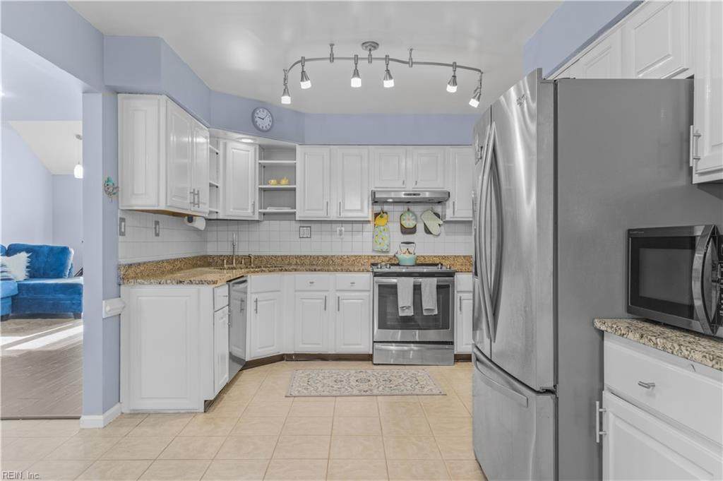 5209 Dundee Ln - Photo 1