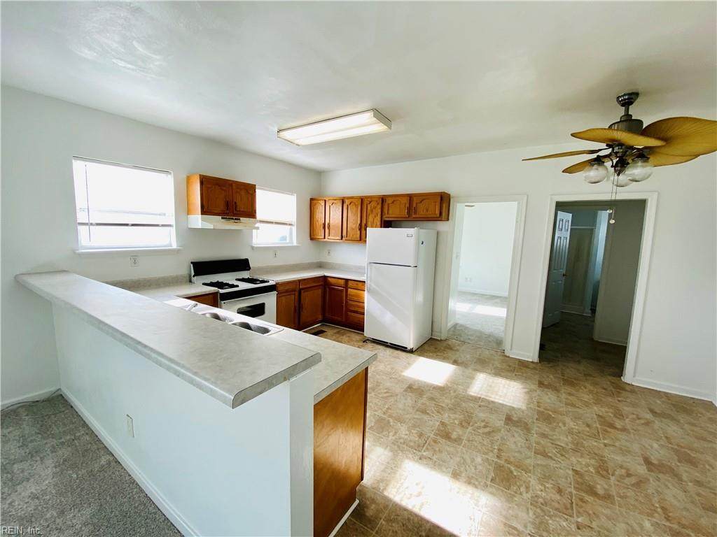 1310 Hoover Ave - Photo 1