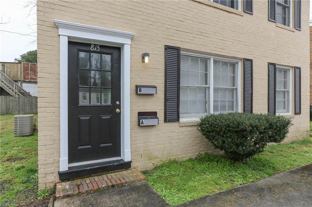 811 48th St - Photo 1