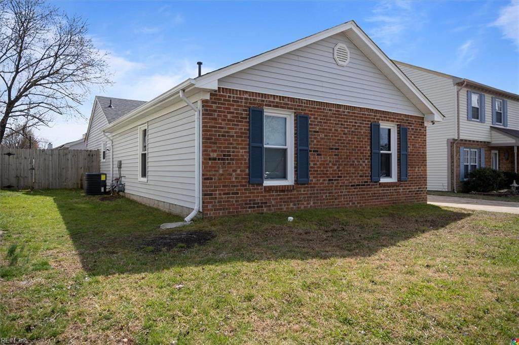 1333 Graylyn Ct - Photo 1