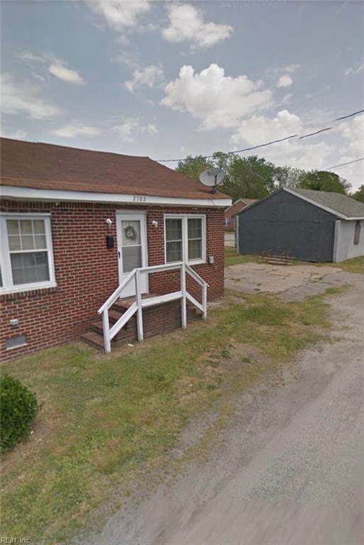 2702 Watts Ave - Photo 1