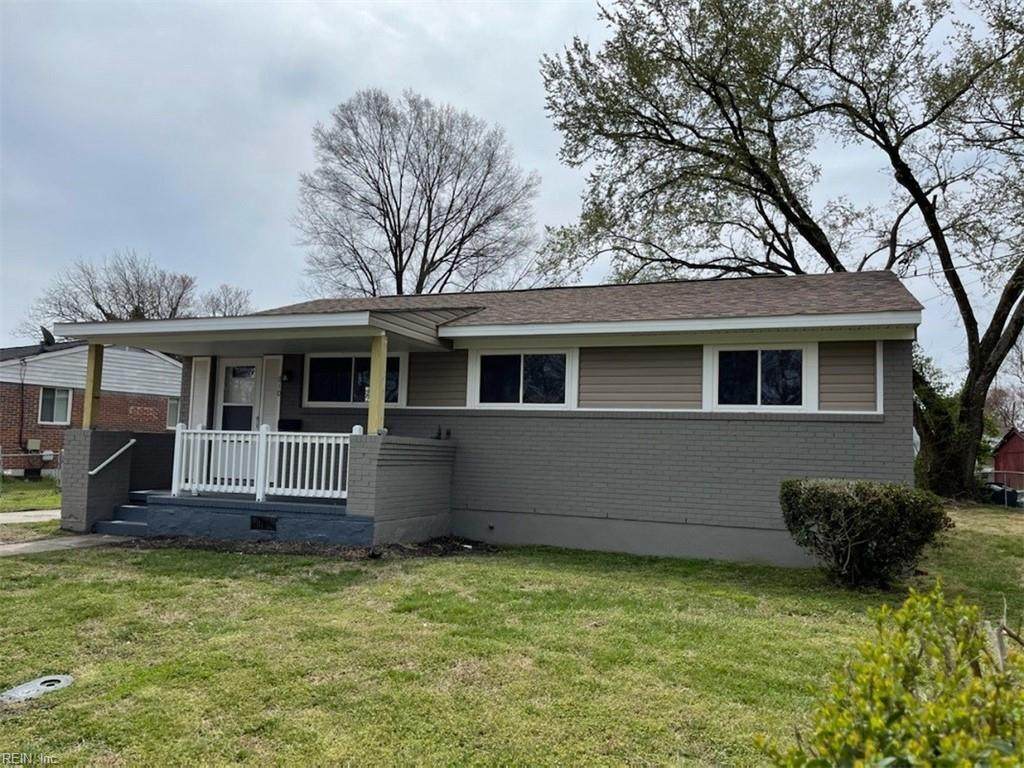 810 Tazewell St - Photo 1