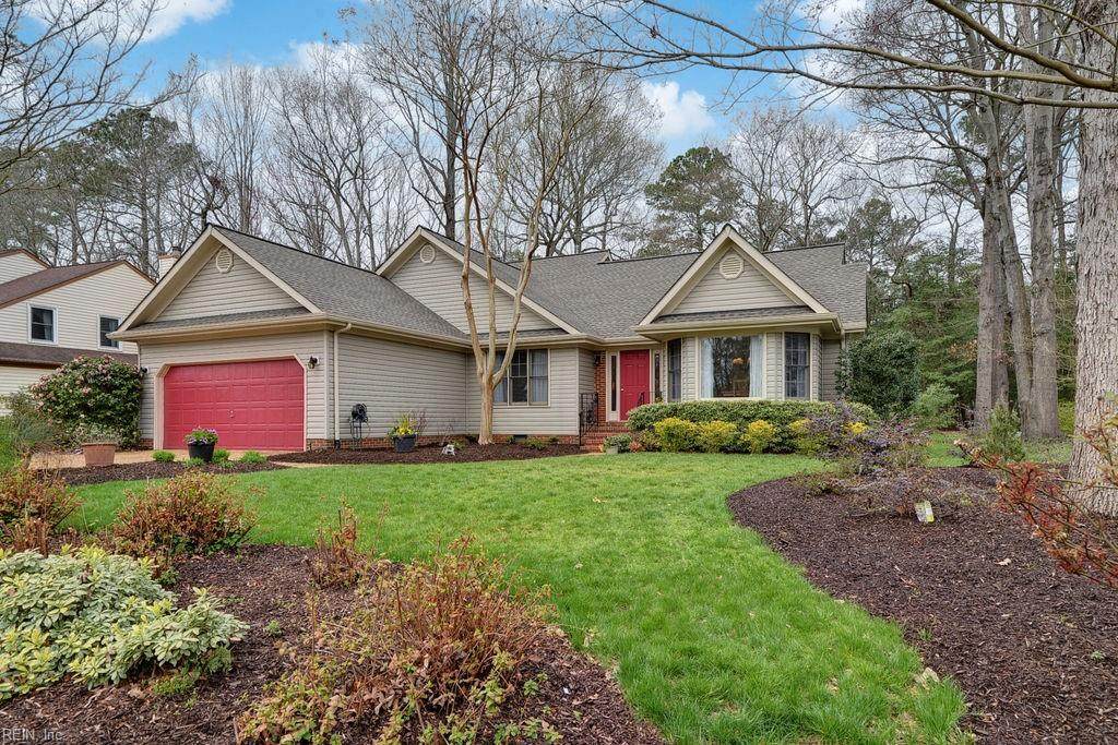 102 Lynns Way - Photo 1