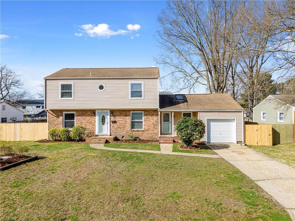 205 Chancellor Dr - Photo 1