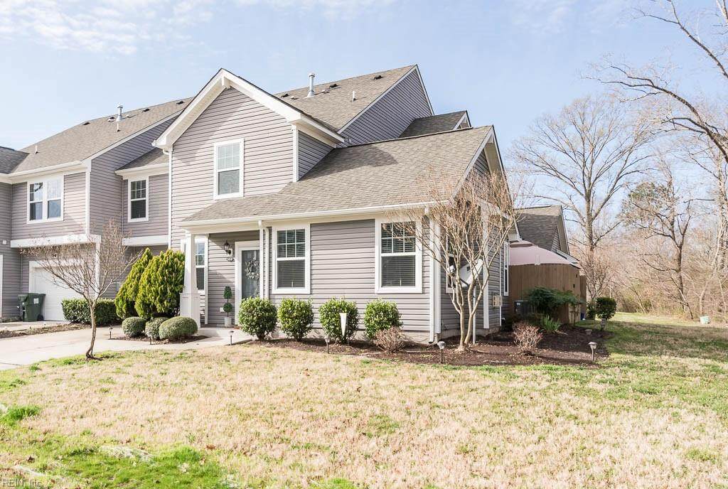 945 Vineyard Pl - Photo 1