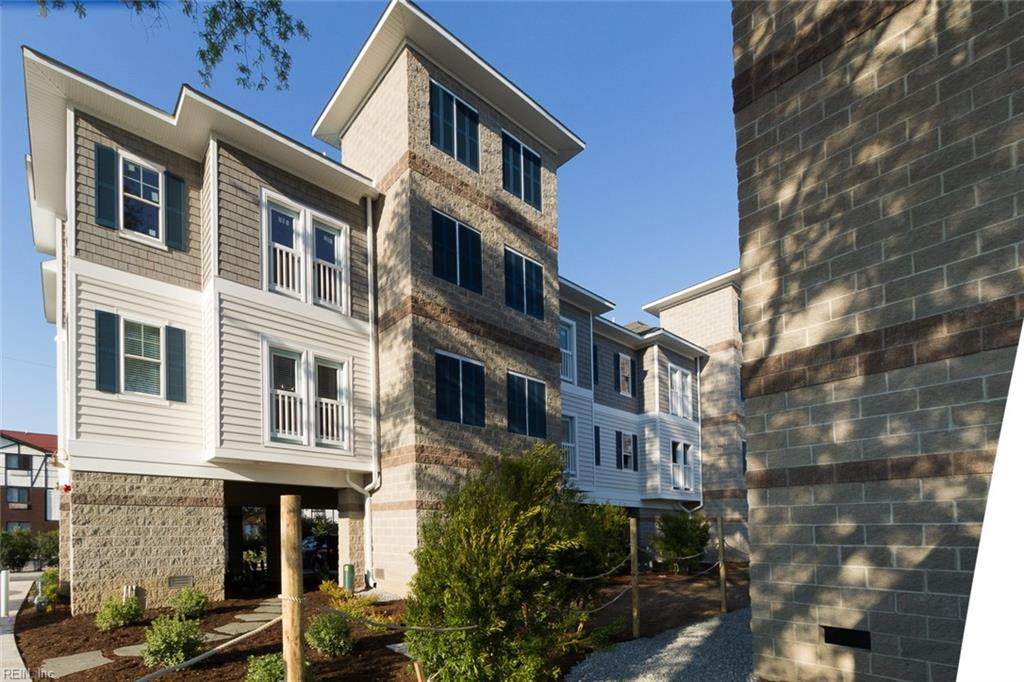 7922 Shore Dr - Photo 1