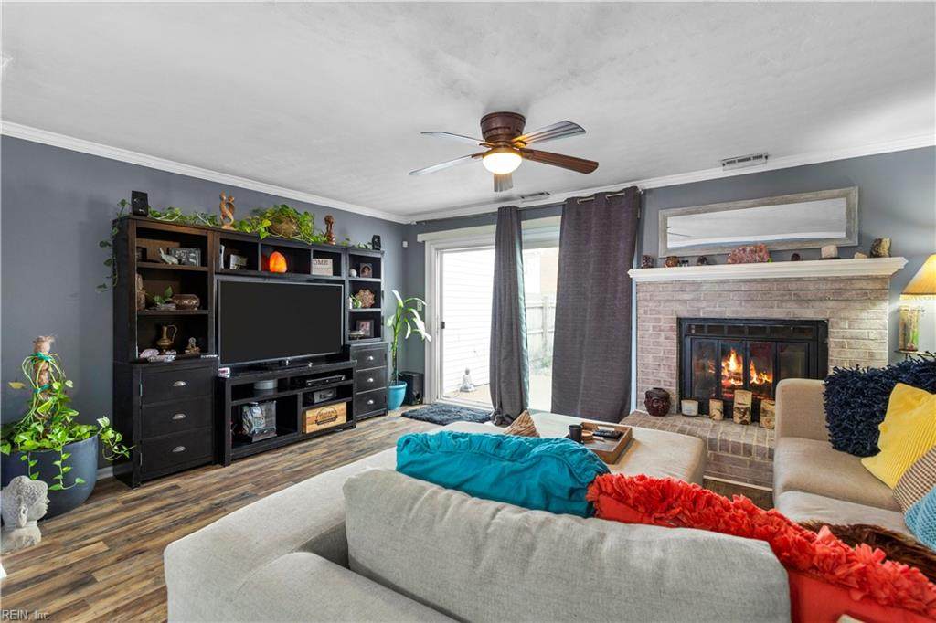 1625 Sudbury Ct - Photo 1