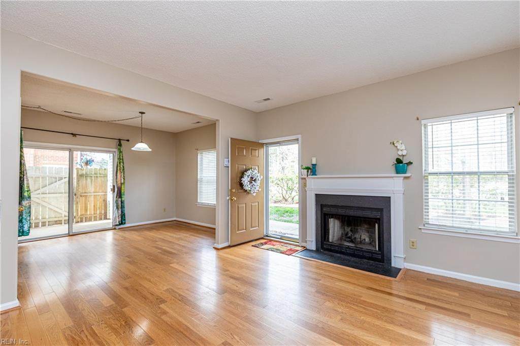 5040 Gatehouse Way - Photo 1