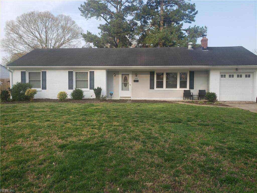 209 Great Hall Ct - Photo 1