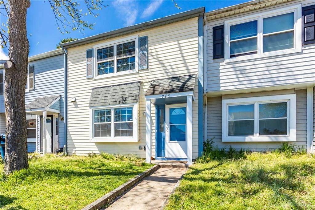 745 Spence Cir - Photo 1