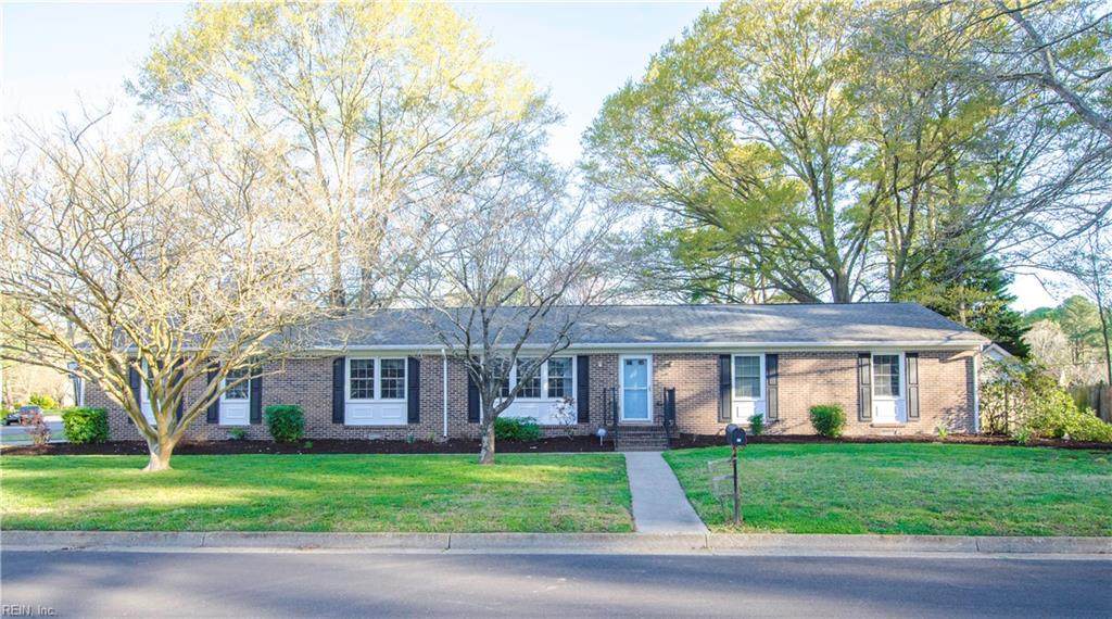 55 Carriage Hill Dr - Photo 1