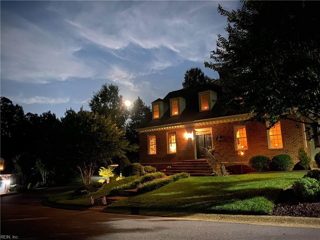 109 Turnberry - Photo 1