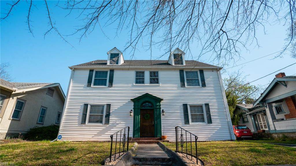 914 Gates Ave - Photo 1