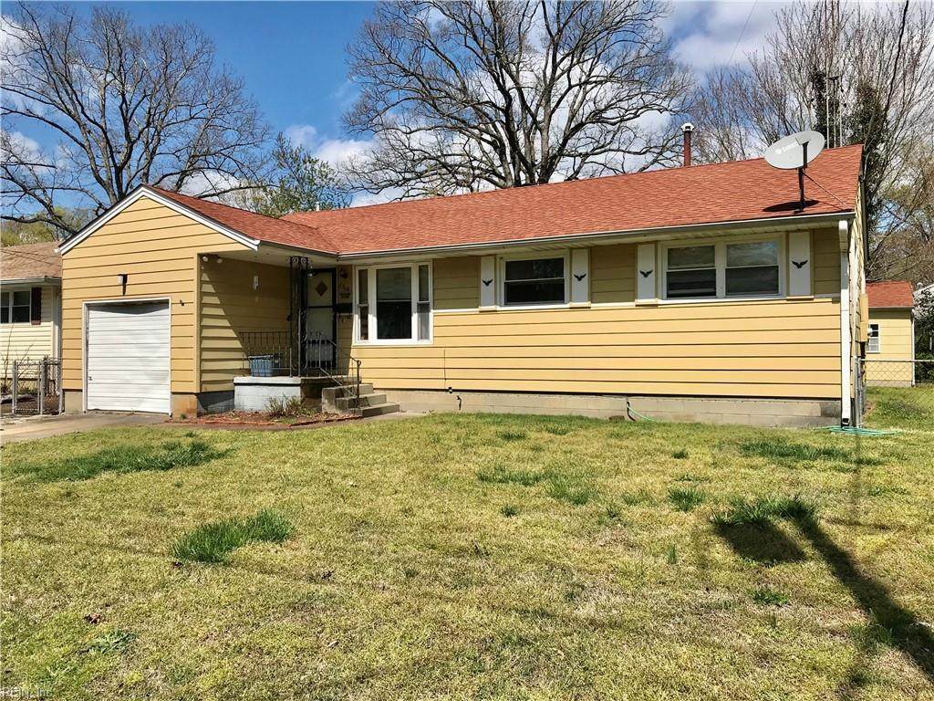 1316 Pineview Ave - Photo 1