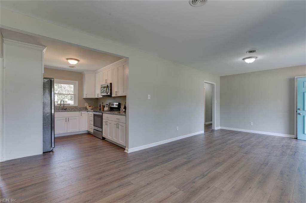 10 Carleton Rd - Photo 1
