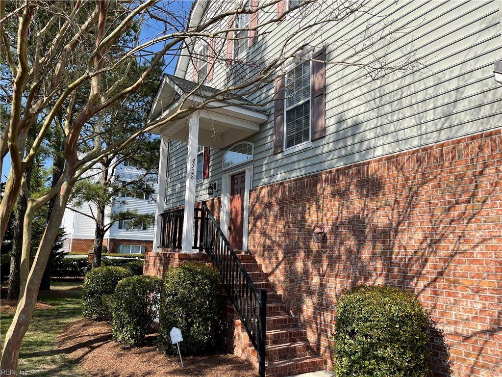 4528 Barkingdale Dr - Photo 1