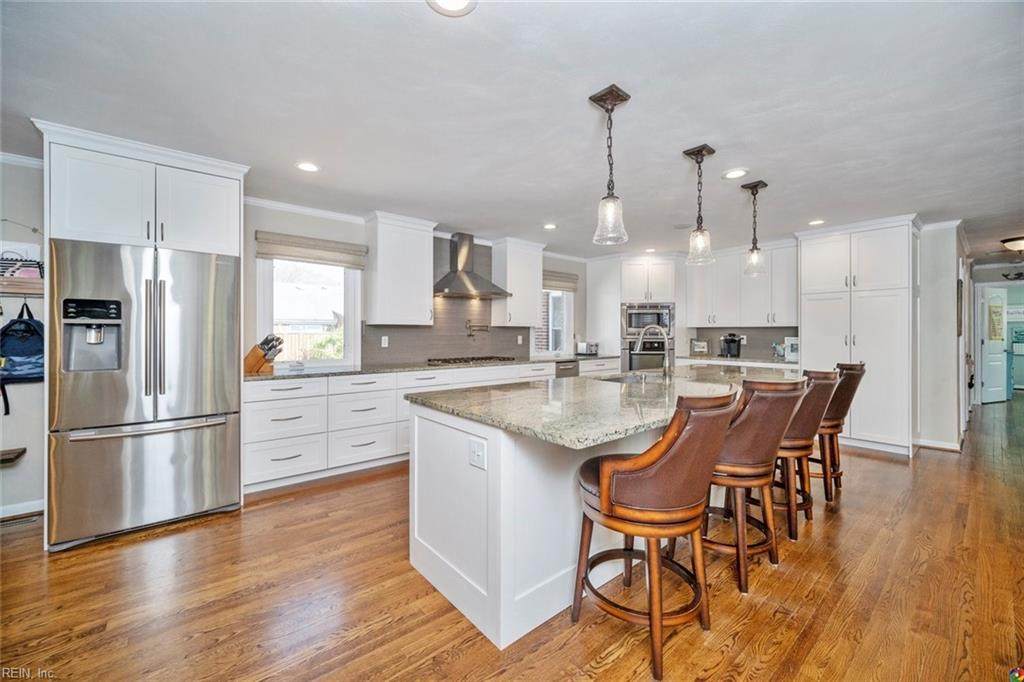 5536 Sunland Dr - Photo 1