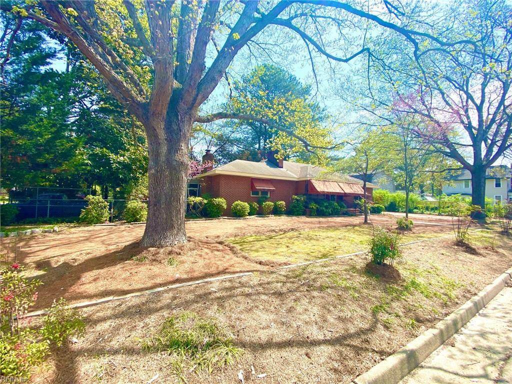 2 Fulton Ave - Photo 1