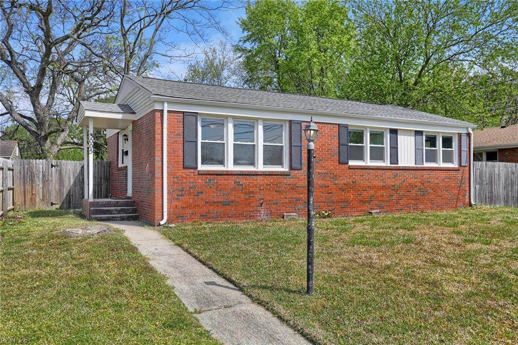 3005 Menands Dr - Photo 1