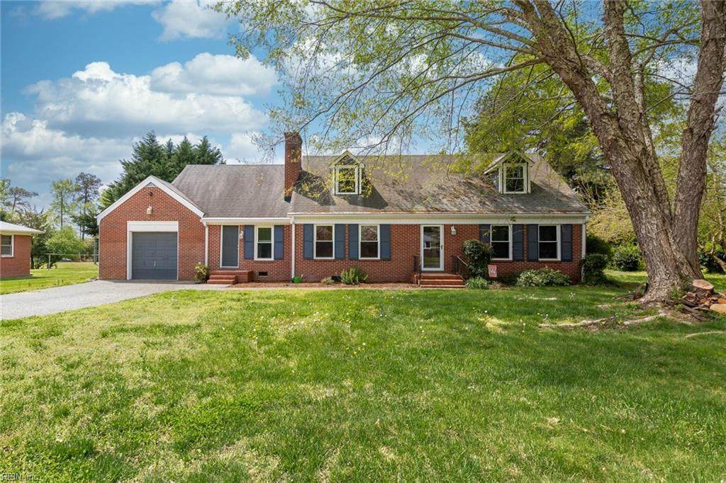 104 Stanley Dr - Photo 1