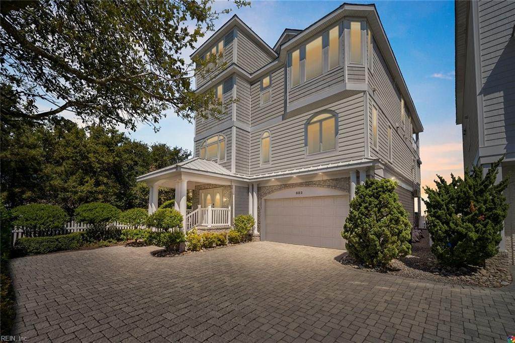 882 Ocean View Ave - Photo 1