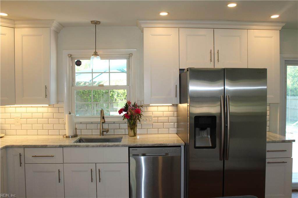 3016 Mayview Pl - Photo 1