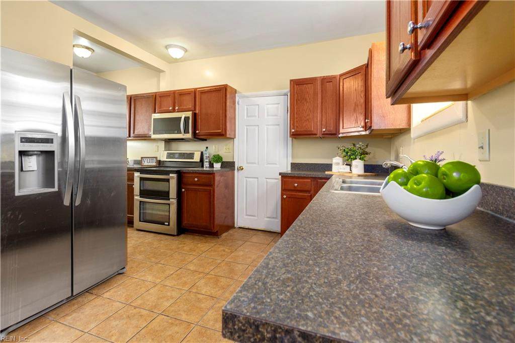 1340 Seaboard Ave - Photo 1