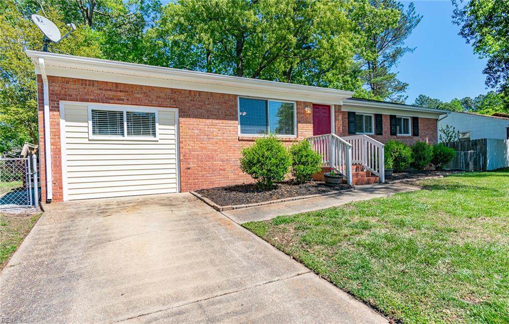 3513 Berkshire Dr - Photo 1