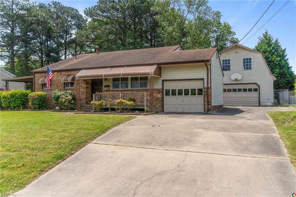1013 Sherry Ave - Photo 1