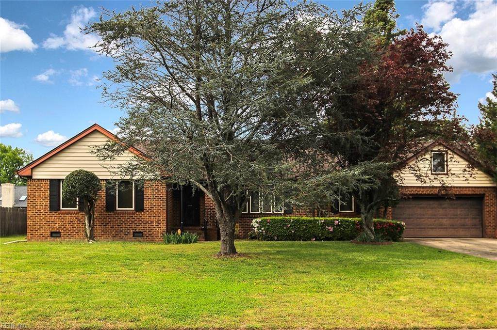 2424 Lloyd Dr - Photo 1