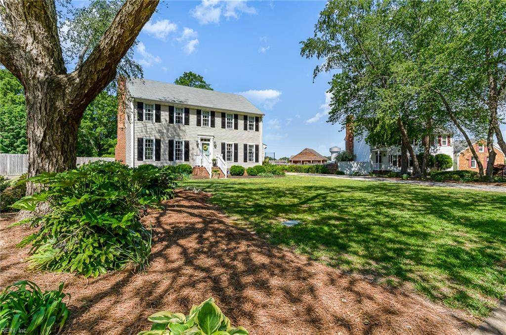 1813 Foxhound Ln - Photo 1