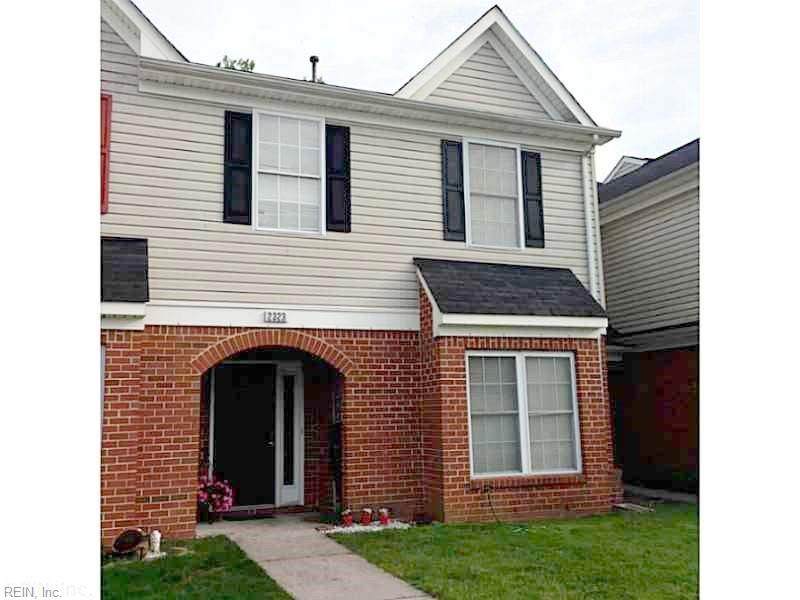 2323 Charing Cross Rd - Photo 1